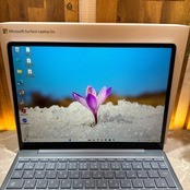 【極美品 2020年式】Microsoft Surface Laptop Go / 第10世代 Core i5-1035G1 / メモリ8GB / SSD256GB