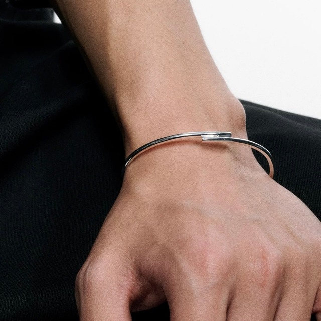 normal twist bangle (B54)