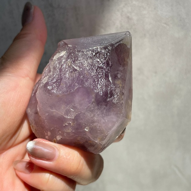 ナイジェリア産【アメジスト／紫水晶】③ ファントムあり 鉱物  天然石 パワーストーン
