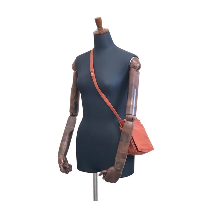 LOEWE ロエベ アナグラム ショルダーバッグ ブラウン レザー 巾着 vintage ヴィンテージ オールド gu6xkn