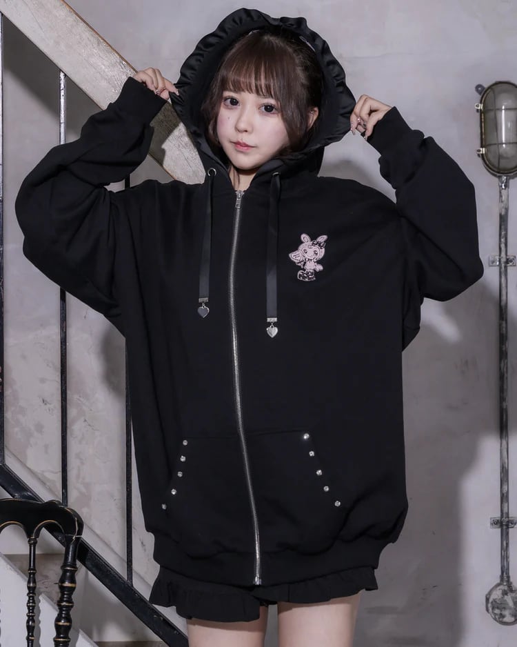 pium×Mezzo Piano ベリエちゃんハートケーキパーカー　ブラック　黒 pium×Mezzo Piano べリエちゃん ハートケーキパーカー ブラック | BLUEROSE