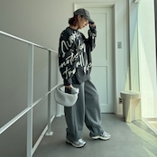 Typo pattern usefull knit/gray