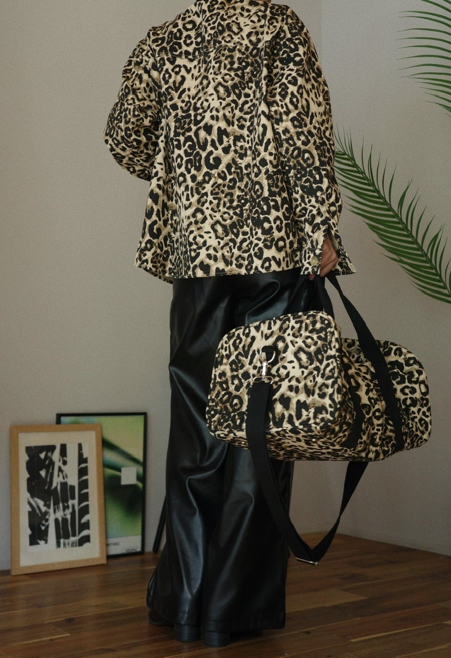 sister jane】Conrad Leopard Holdall Bag | osrsofficial