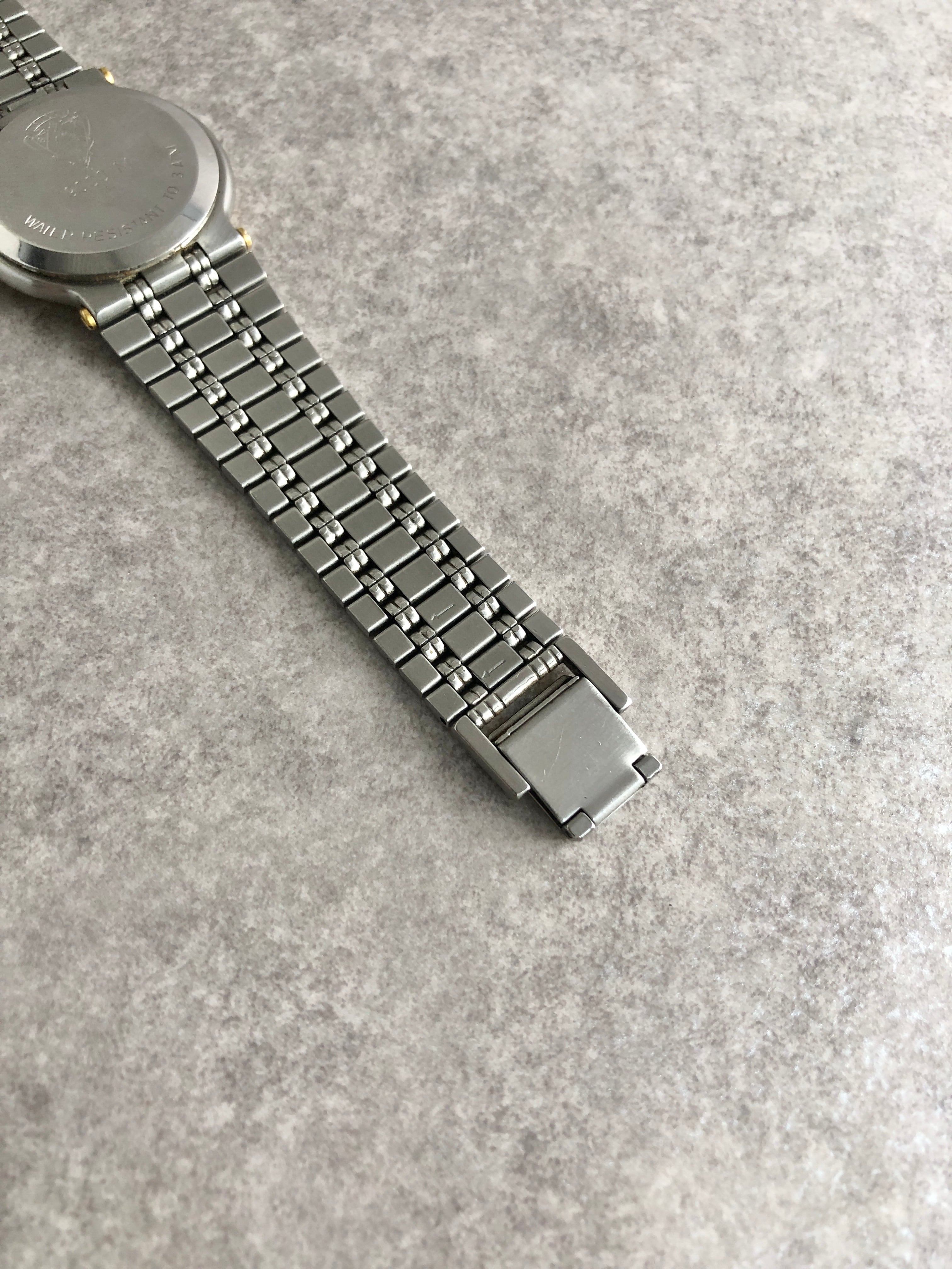 GUCCI グッチ 腕時計 シルバー×ゴールド ステンレススチール 9000M