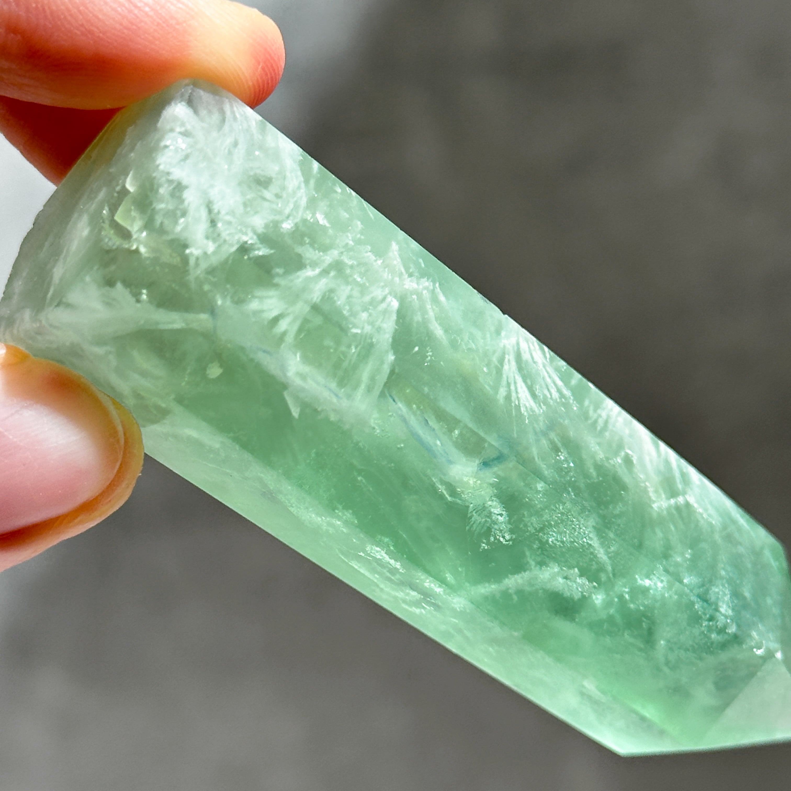 エンジェルフェザーフローライトタワー型71◇ Angel Feather Fluorite