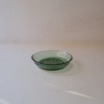 グリーンのガラス皿