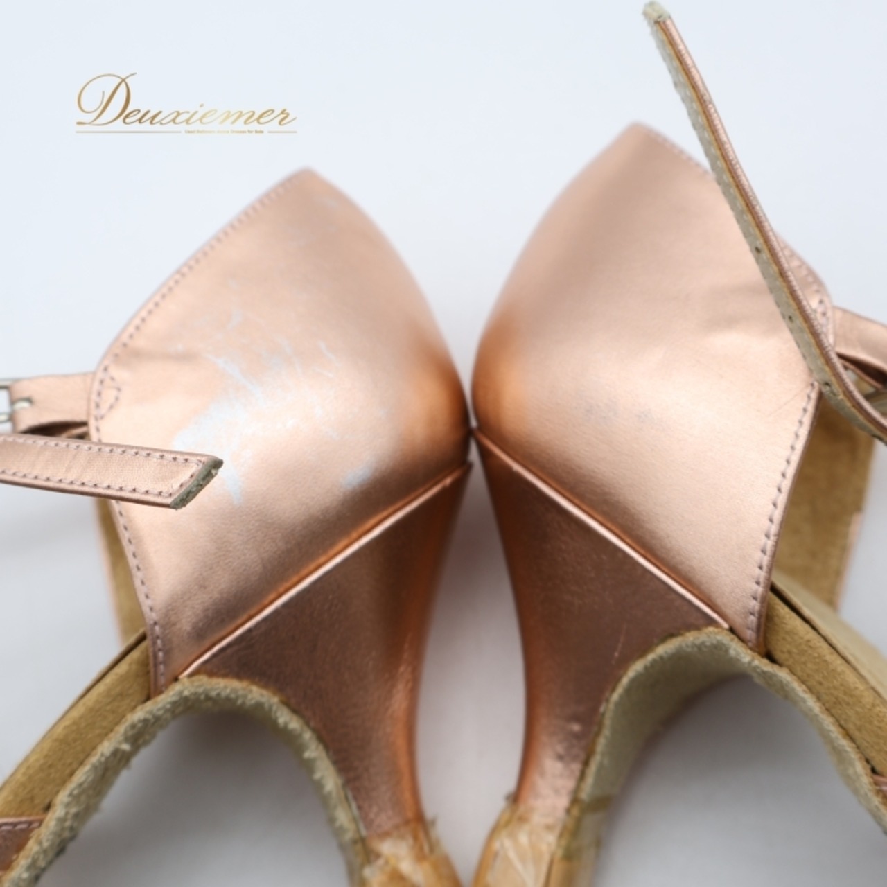 社交ダンス 衣装 ラテン シューズ 21 1/2サイズ WIDE ピンク系 セキネ SEKINE 靴 くつ ヒール レディース 光沢 上品 明るい ピンクゴールド ラインストーン キラキラ ダンスシューズ ダンス衣装 イベント レッスン ステージ パーティー