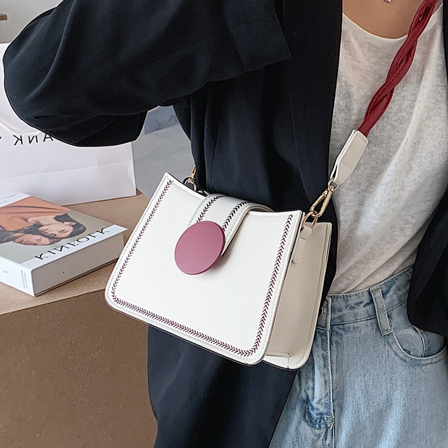 オールマッチレディースワンショルダースモールバッグメス2020人気の新しいトレンディなファッションバージョンのネットレッドクロスボディスモールスクエアバッグ 手作りハンドバック1876300192