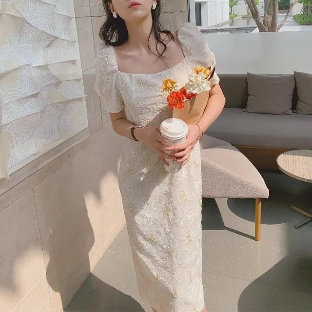 花柄スクエアネックワンピース