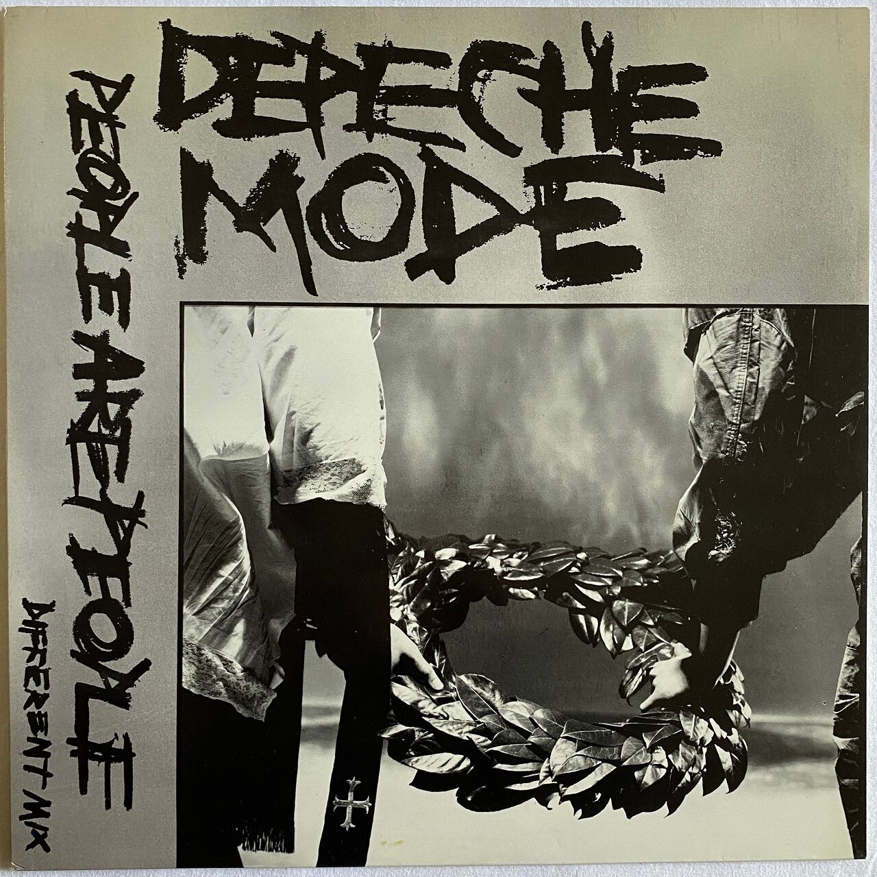 【12EP】Depeche Mode – People Are People (Different Mix)