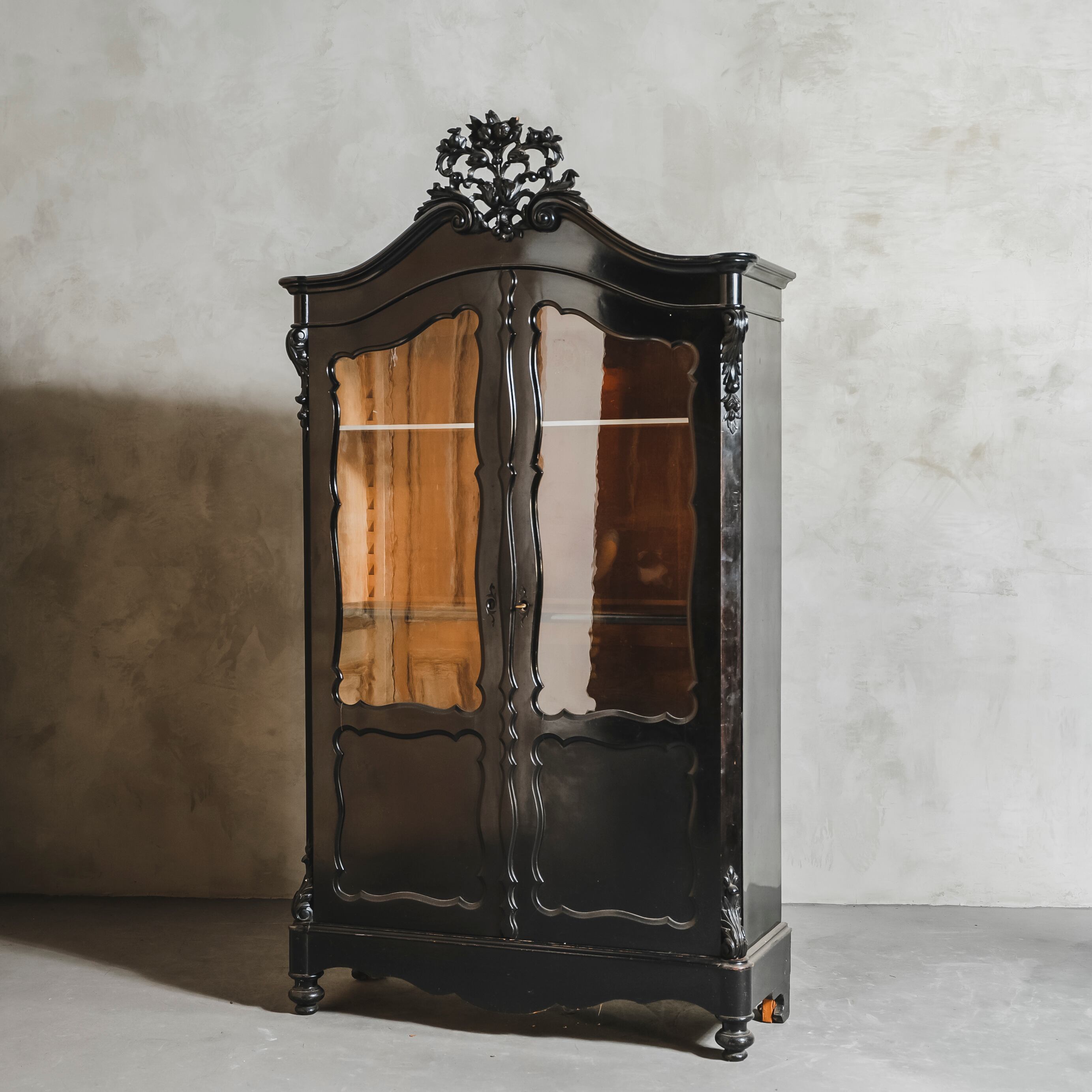 キャビネット/アンティークキャビネット/ガラスケース/ショーケース/ディスプレイケース/ガラス/店舗什器/撮影背景