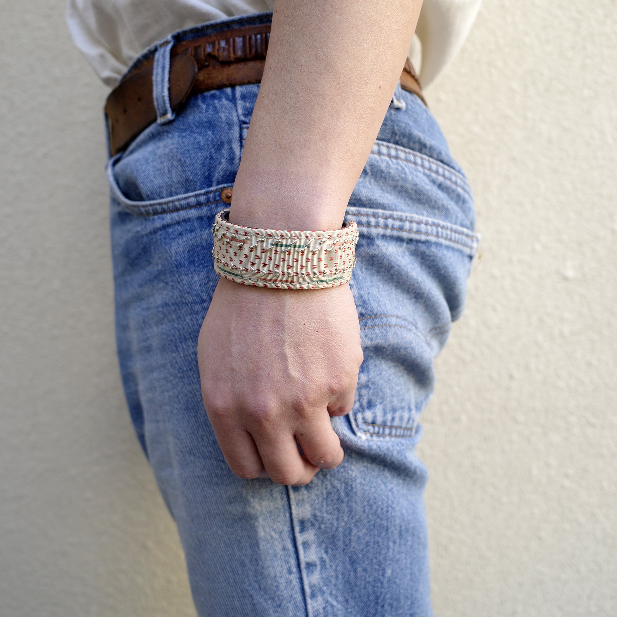 TWENTY SEVEN NINE 27/9 French Antique Fabric Decoration Bangle