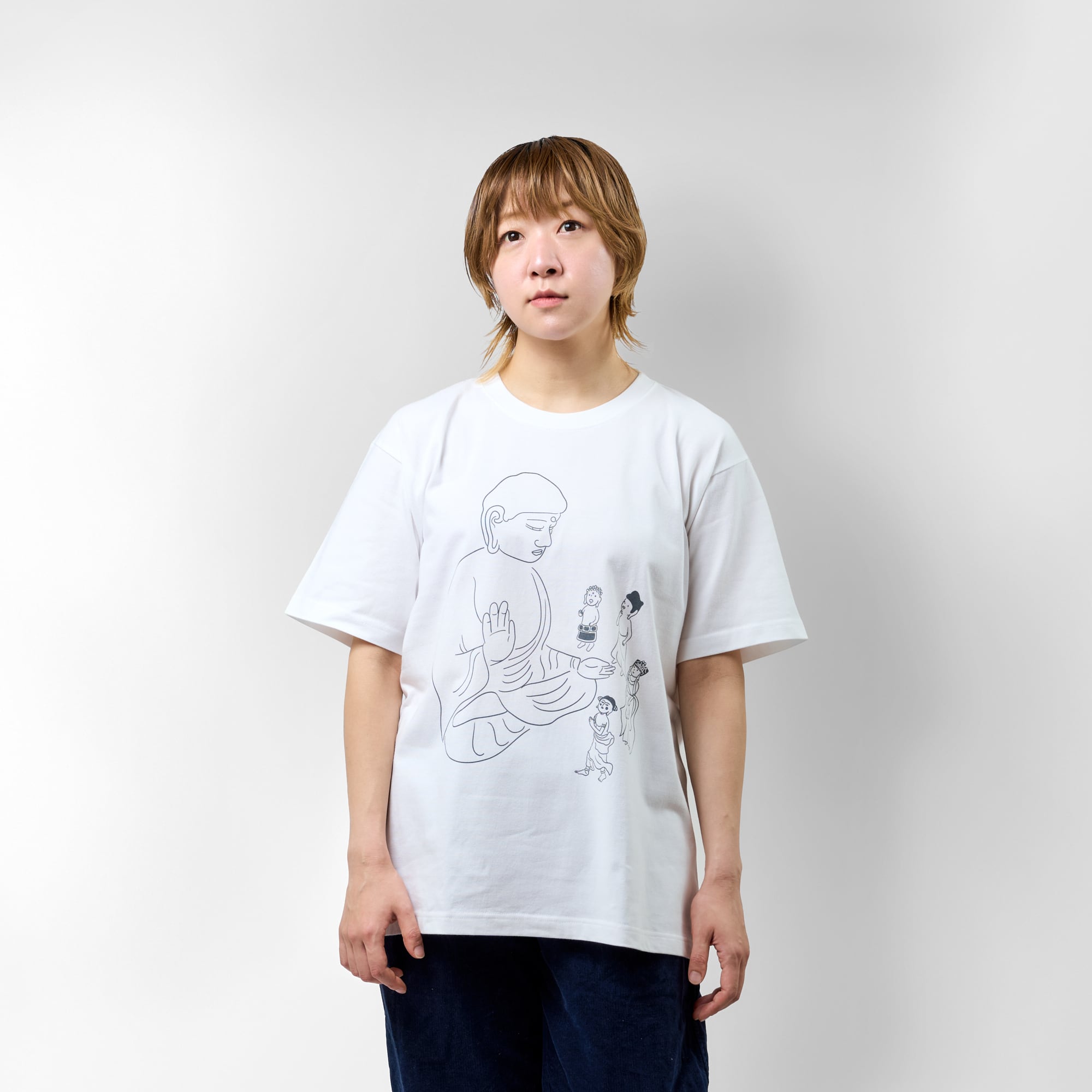 ◆送料・関税込み◆Sea N.Y お花ビーズ刺繍デザインTシャツ 空即ジェネレーション Tシャツ (プリント /背面 刺繍) ホワイト