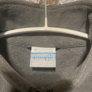 Colombia / fleece jacket / interchange system / middle layer