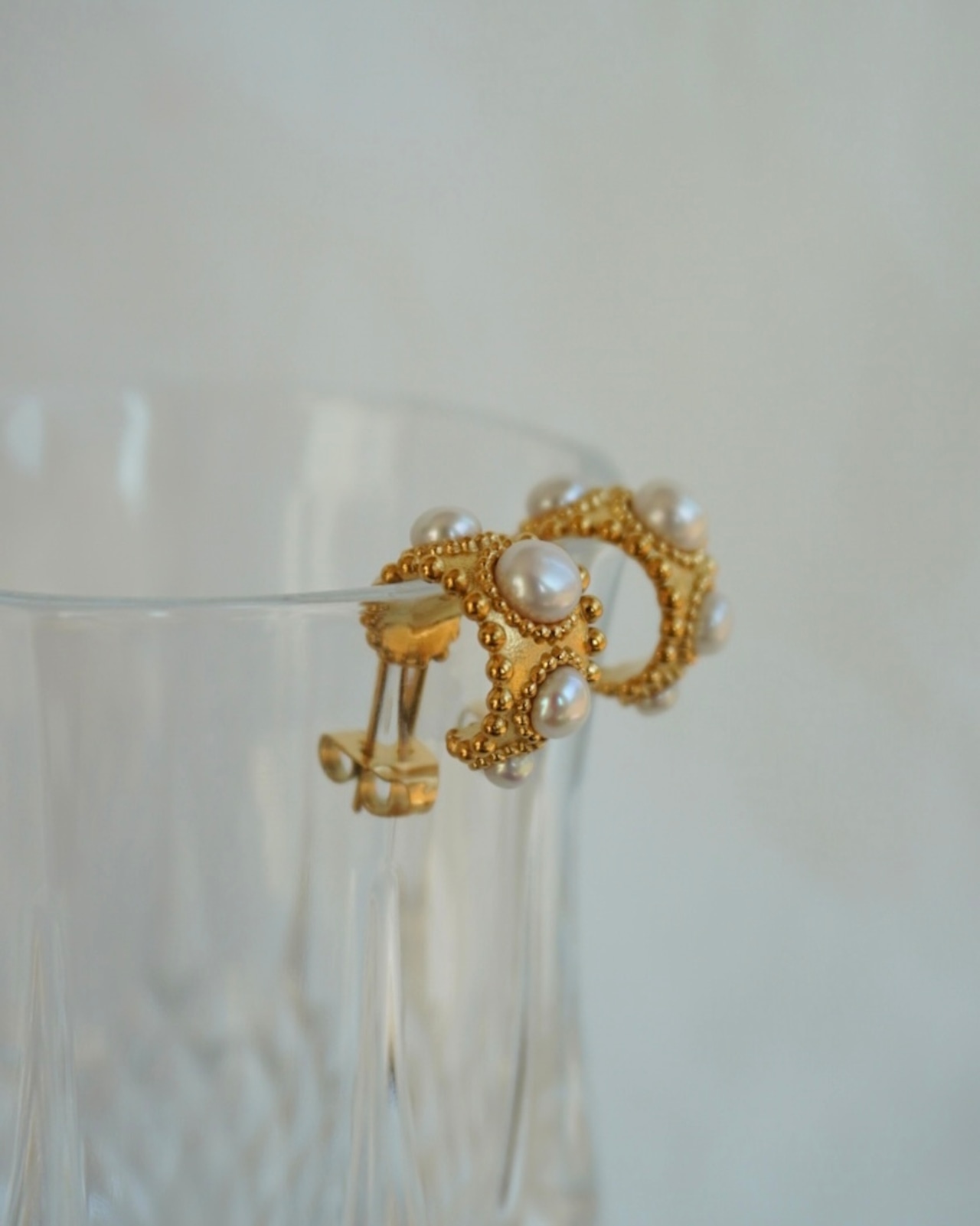 Gold Pearl Studs Pierce