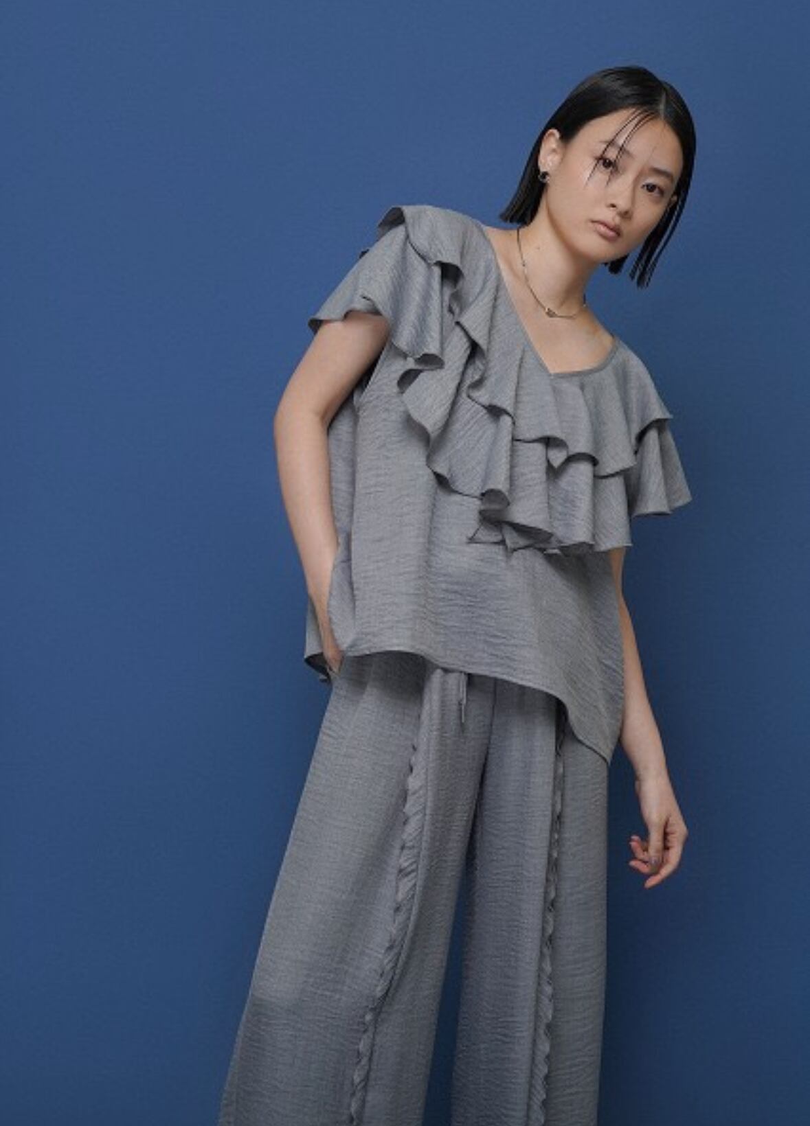 予約販売] CYAN TOKYO シアントーキョー レイヤーフリルフレンチTOPS