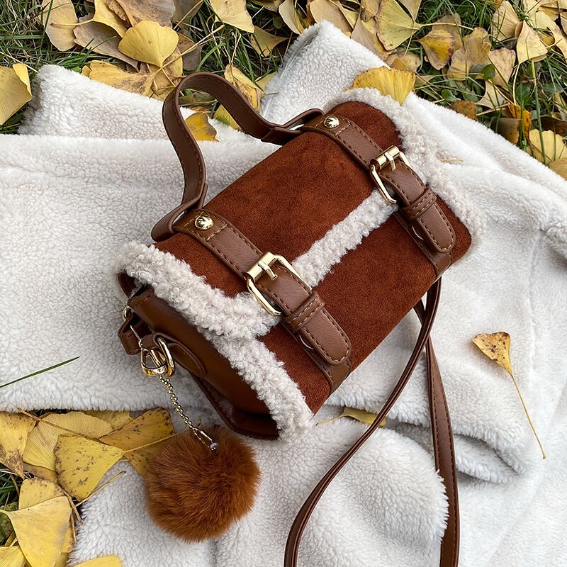 オータムウィンタースタンダードレディースレッド レトロ 秋物 冬物 スクウェア メッセンジャーバッグ 手作りハンドバック25707467437