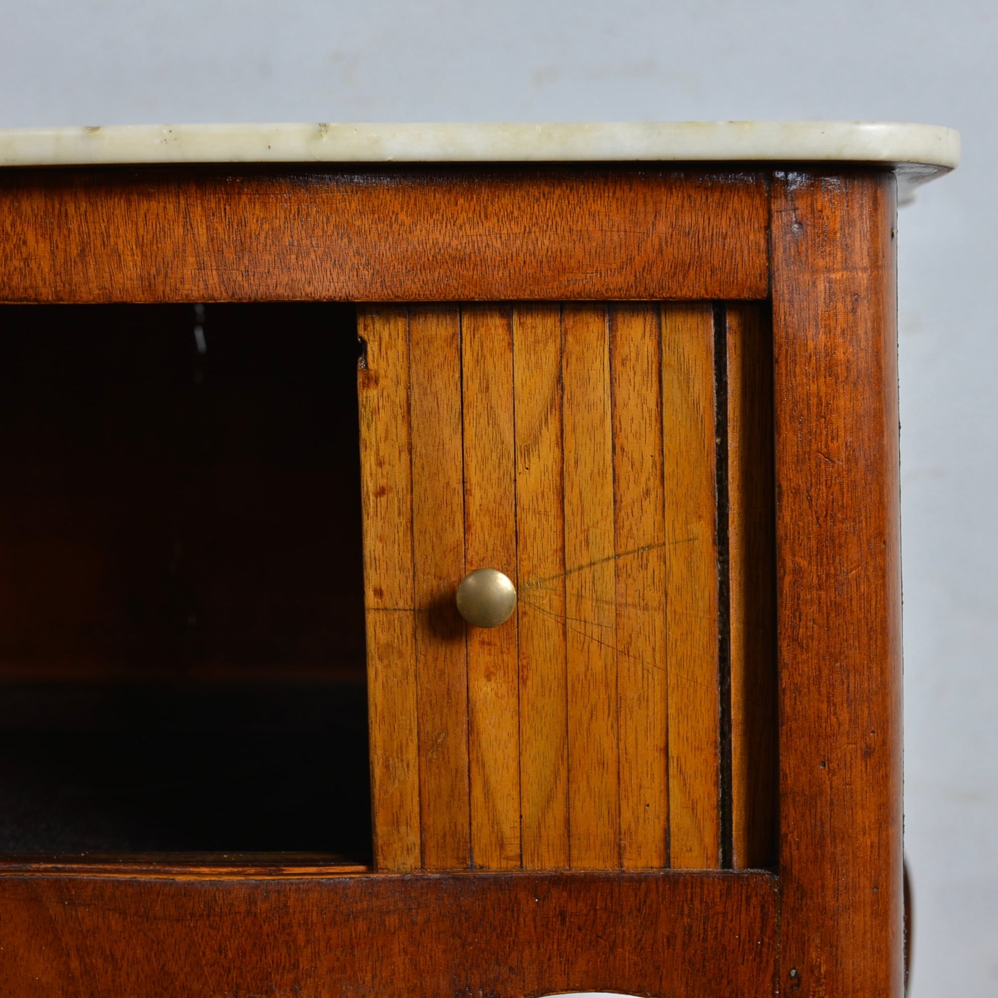 Marble Top Cabinet / マーブル トップ キャビネット〈花台・サイド