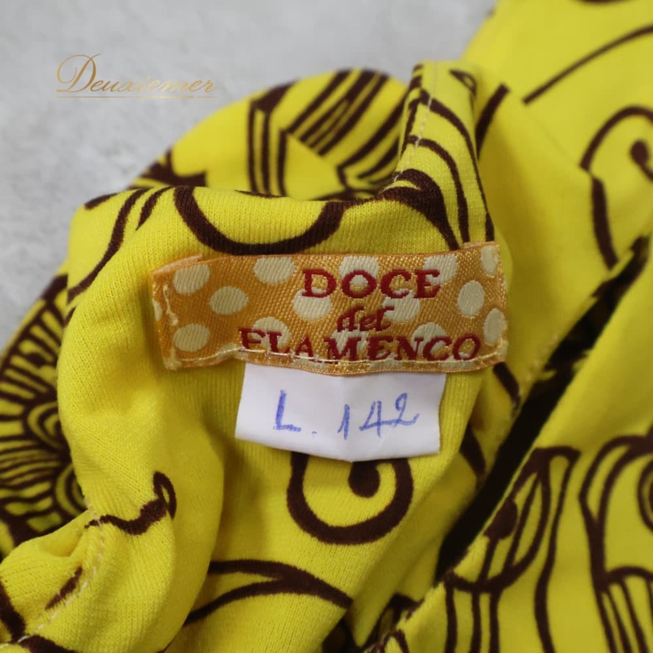 フラメンコ 衣装 DOCE del Flamenco ドセデルフラメンコ ドレス ワンピース イエロー系 ブラウン系 黄色 茶色 柄 模様 ボランテ フリル ノースリーブ 伸縮 ストレッチ 発表会 ダンス
