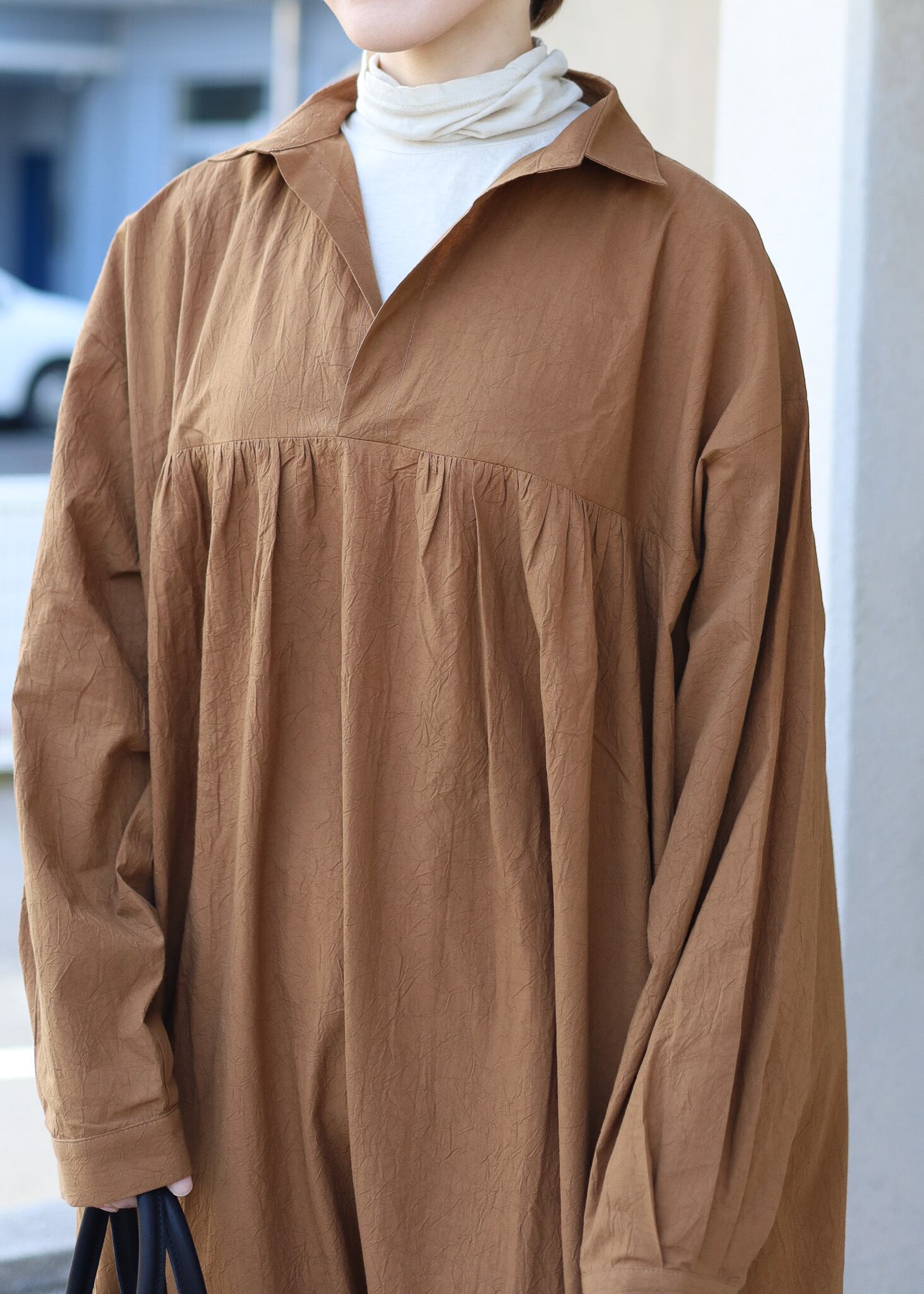Honnete - High Count Crushed Cotton ギャザーロングシャツ  