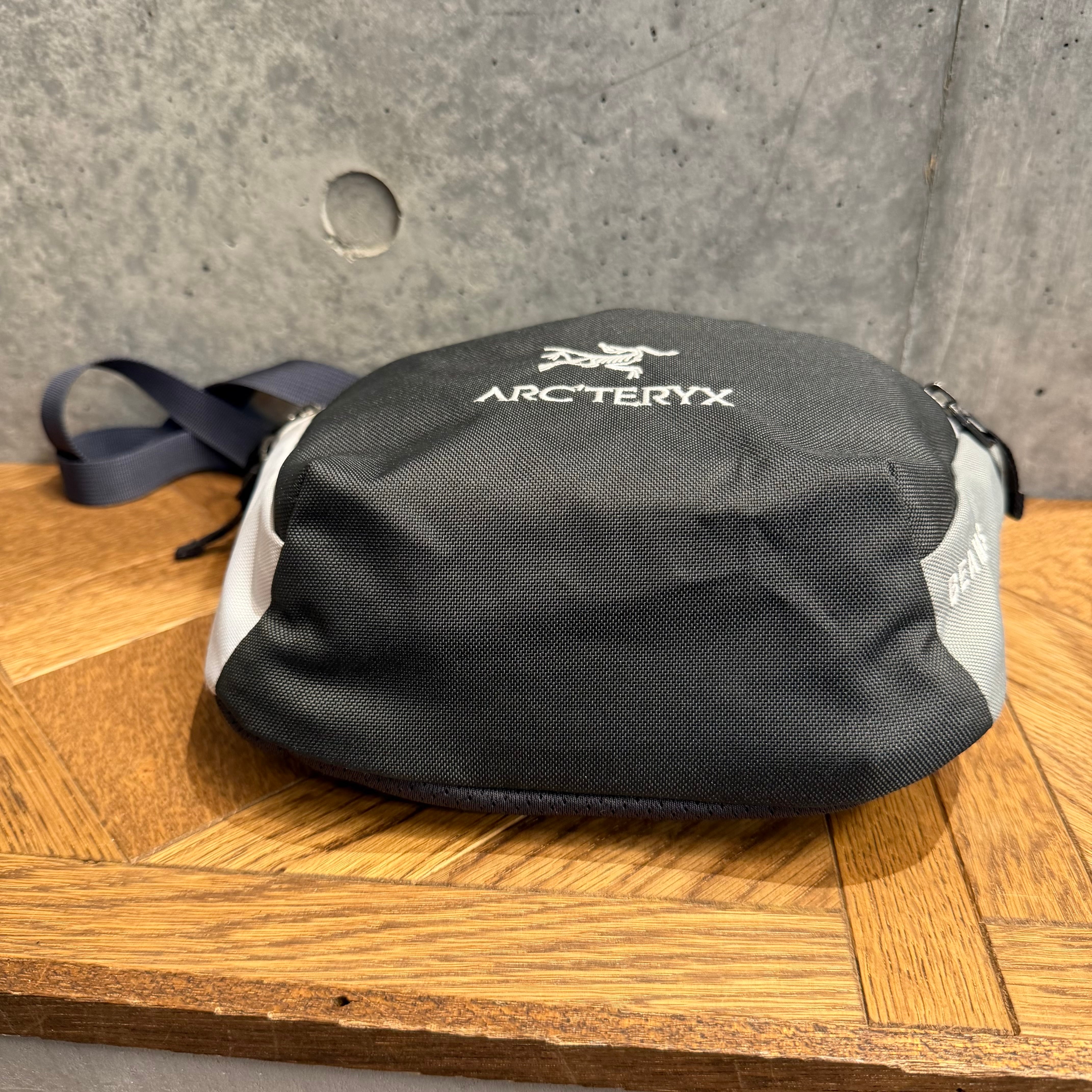 ARC' TERYX × BEAMS WABI-SABI MANTIS 2 WAISTPACK 