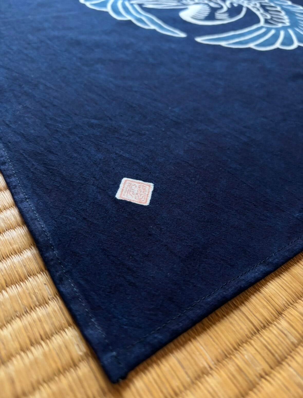 筒描藍染 風呂敷 鶴A | 長田染工場