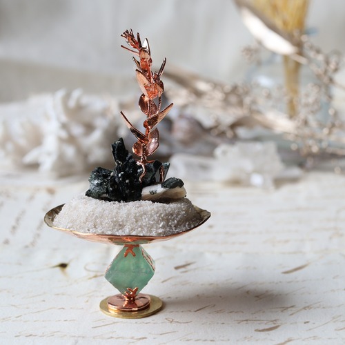 【花石】種/エジリン輝石とユーカリ