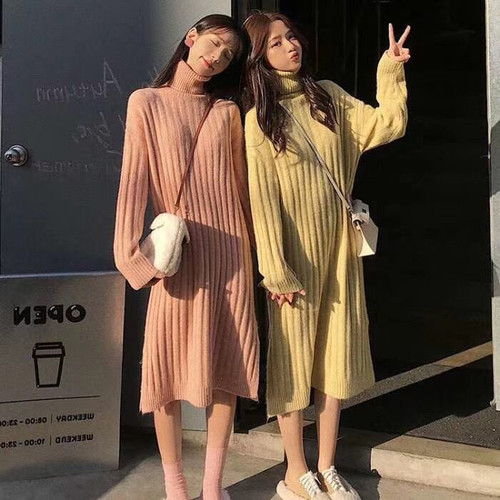 タートルネックニットワンピース