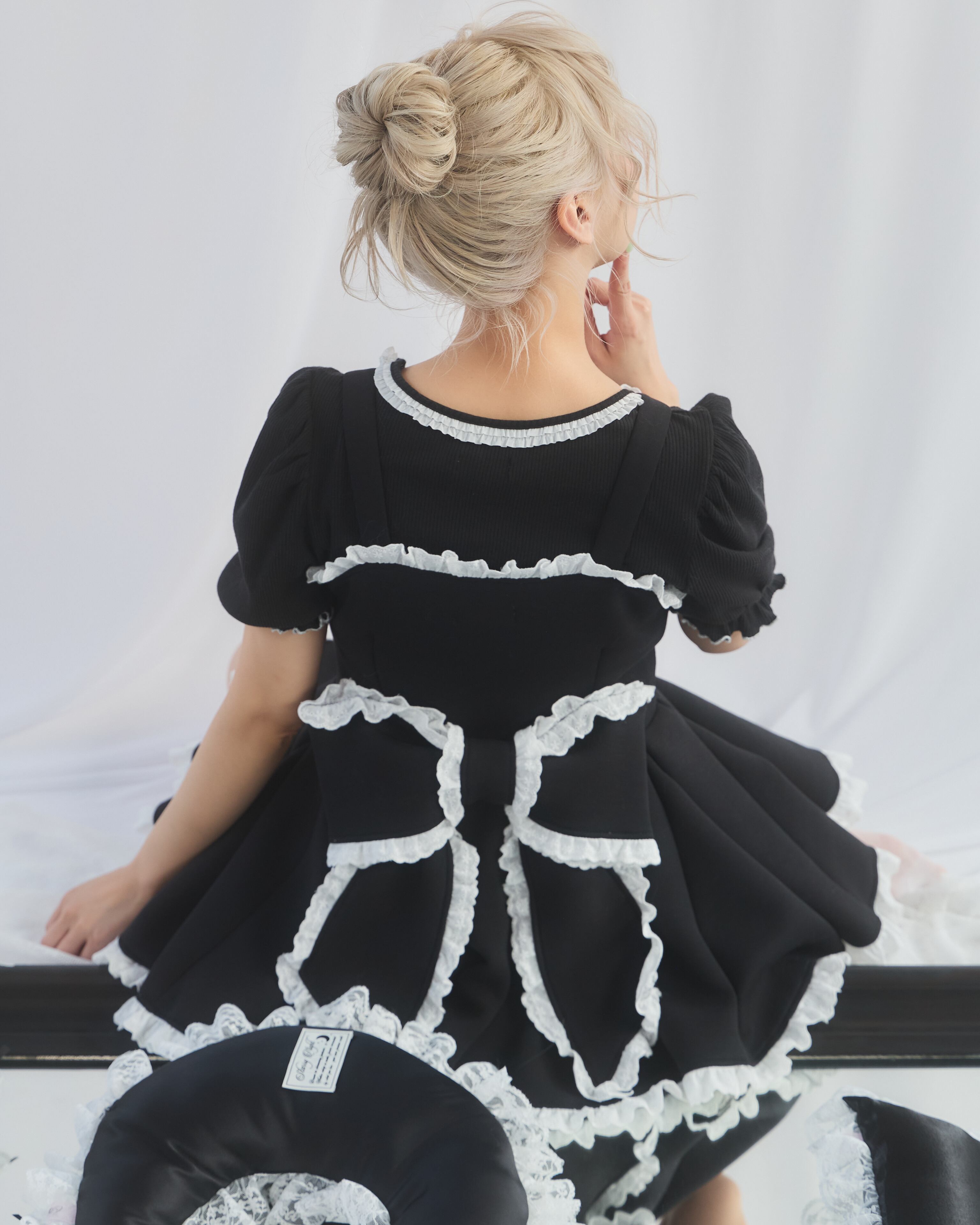 Starry⭐︎バックリボンダイバーワンピース | lilLilly official webstore