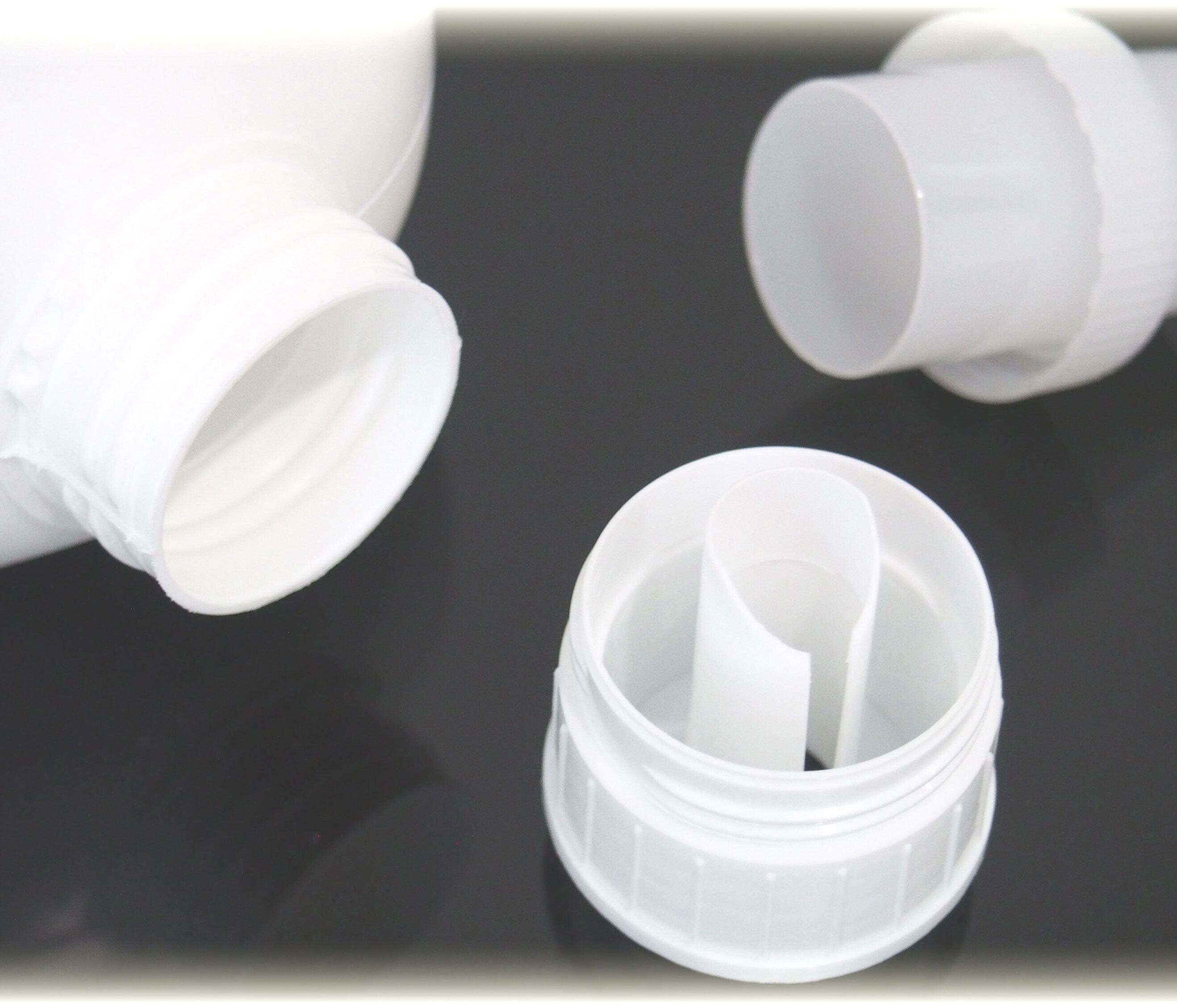 洗濯 洗剤 詰め替え ボトル 2L (2000ml） [ボトル・詰め替え容器・白