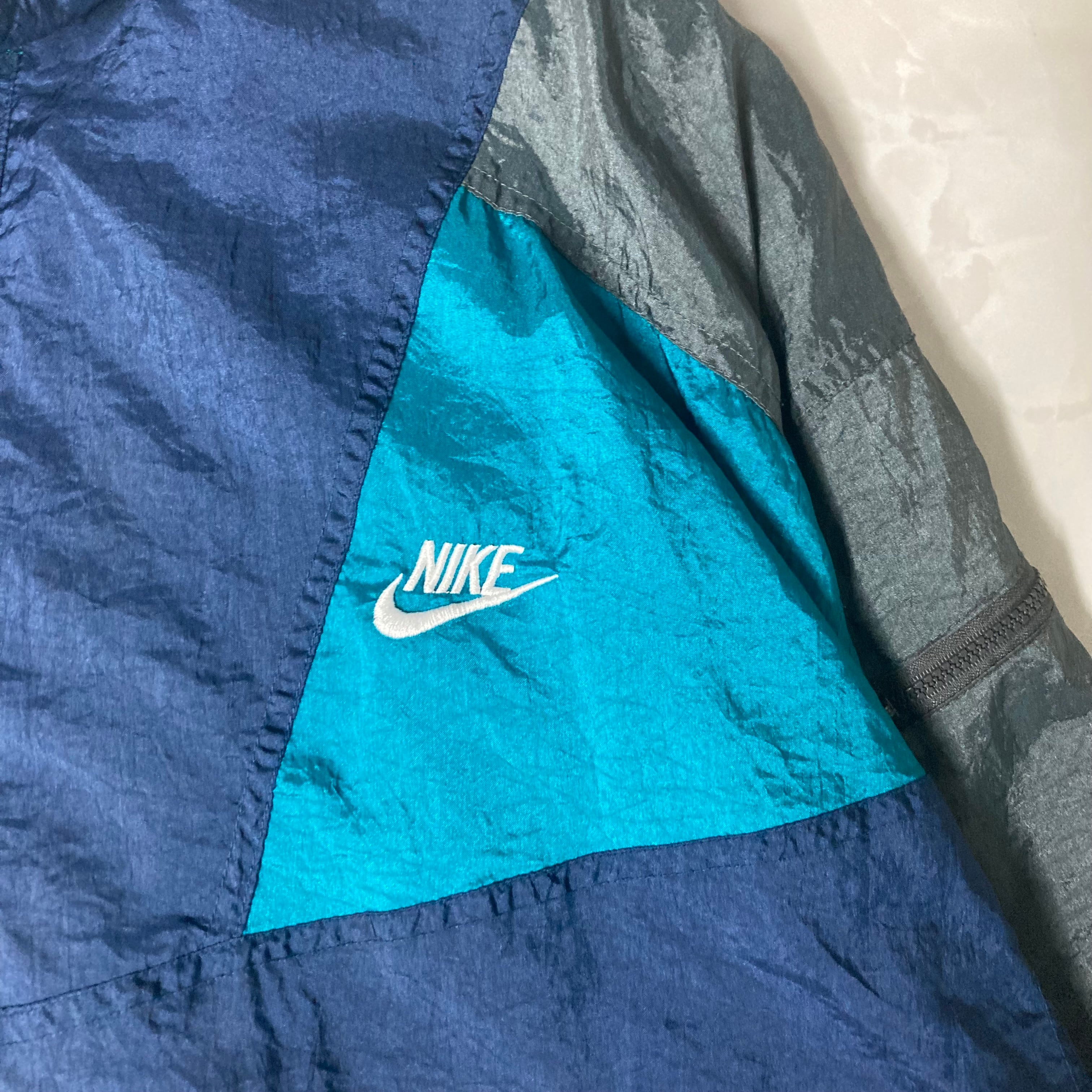 90's】【Made in USA】NIKE ナイロンジャケット 2XL 刺繍 90's】【Made in USA】NIKE ナイロンジャケット 2XL 刺繍