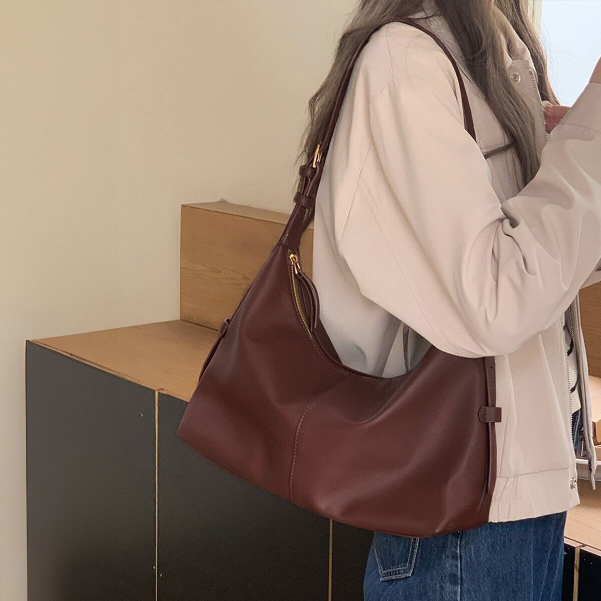 PUレザー ショルダーバッグ 大容量 レディース 韓国 通勤 通学 ビジネス OL きれいめ 大人 カジュアル おしゃれ シンプル ワンショルダー バッグ 大人可愛い 大人女子