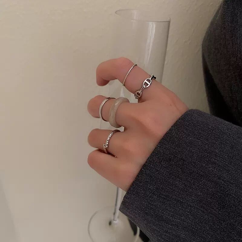 女っぽさは指先から 5個セット 指輪 重ね付け オープンリング 可愛い 大人女子 フェミニン アクセサリー リング フリーサイズ シルバー カットリング シンプル Lamitte Deco トレンド 韓国ファッション ショップ Base店