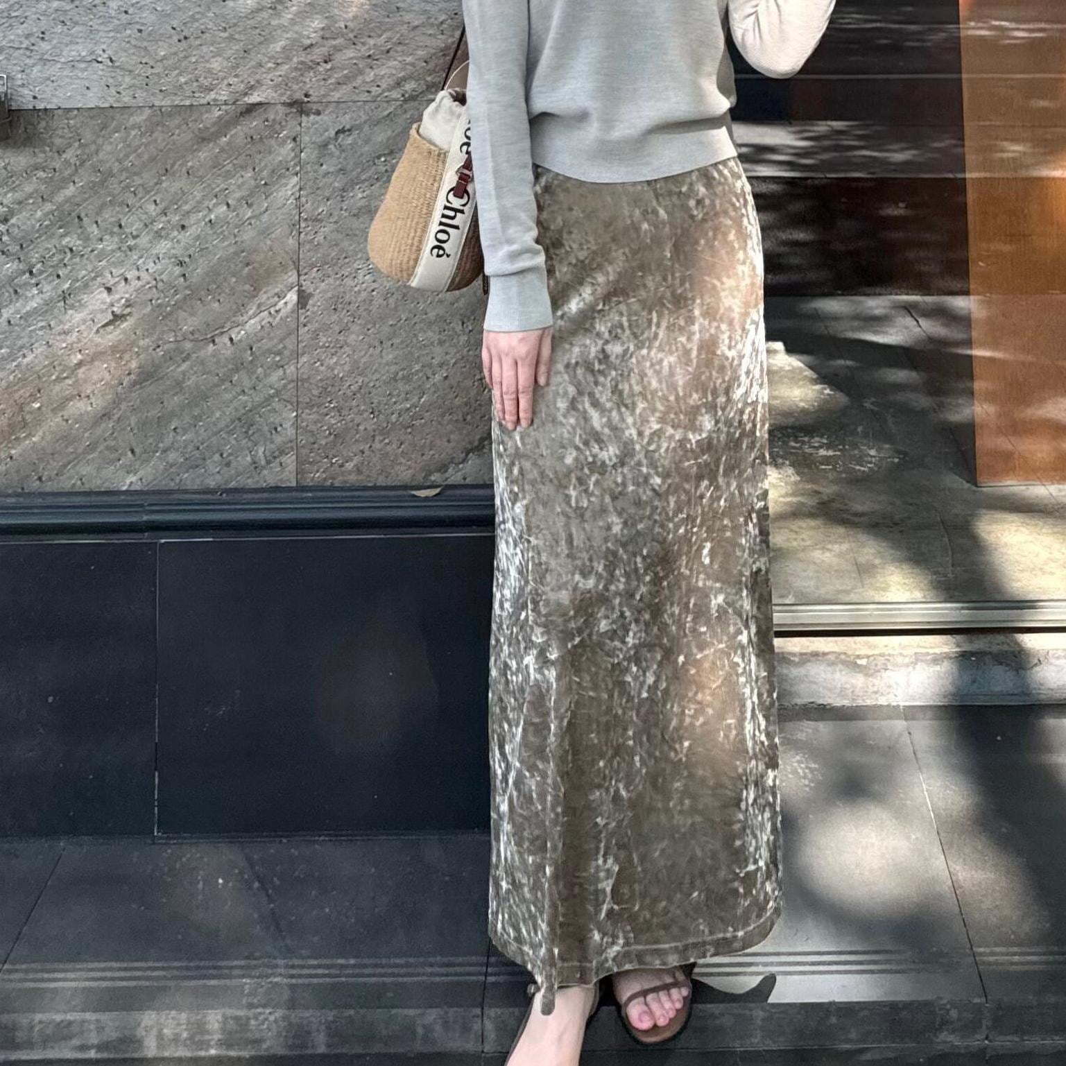 Crushed velour A-line skirt S303