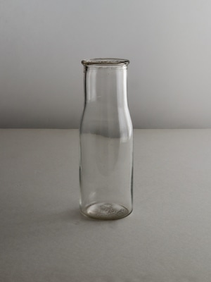 【SALE】 ヴィンテージ 牛乳瓶 薄縁瓶 10 / 【SALE】 Vintage Thin Rim Milk Bottle 10