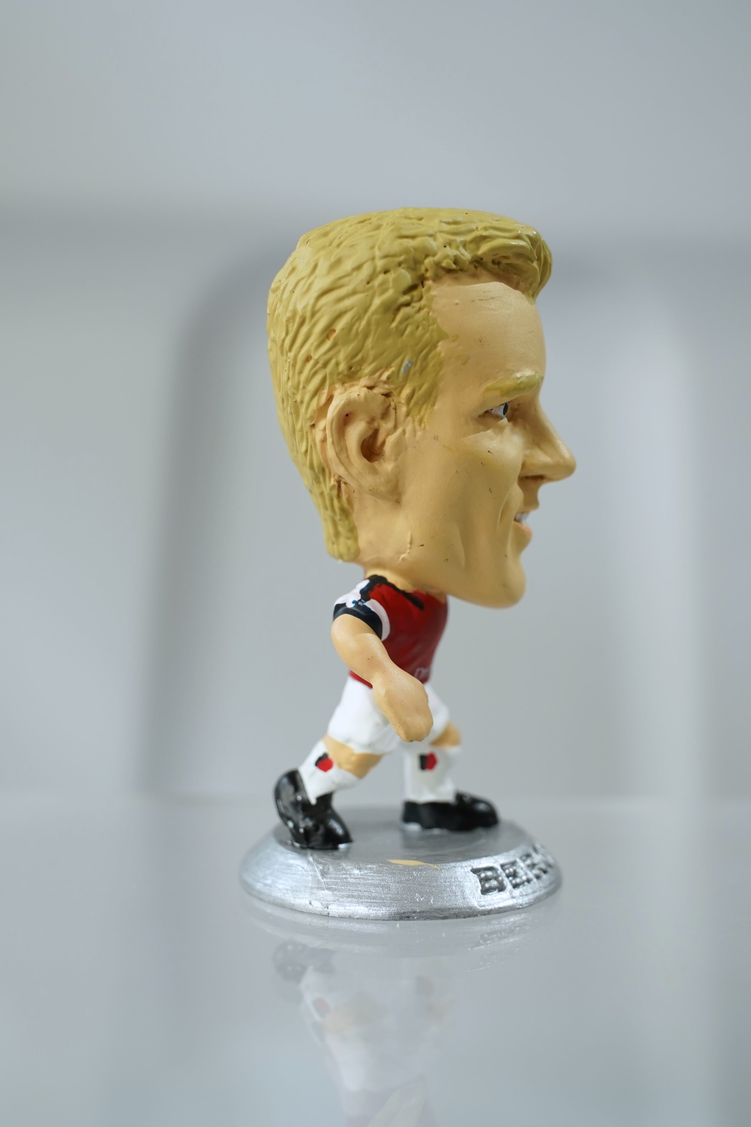 デニス・ベルカンプ（Dennis Bergkamp） MC190 アーセナル No.10
