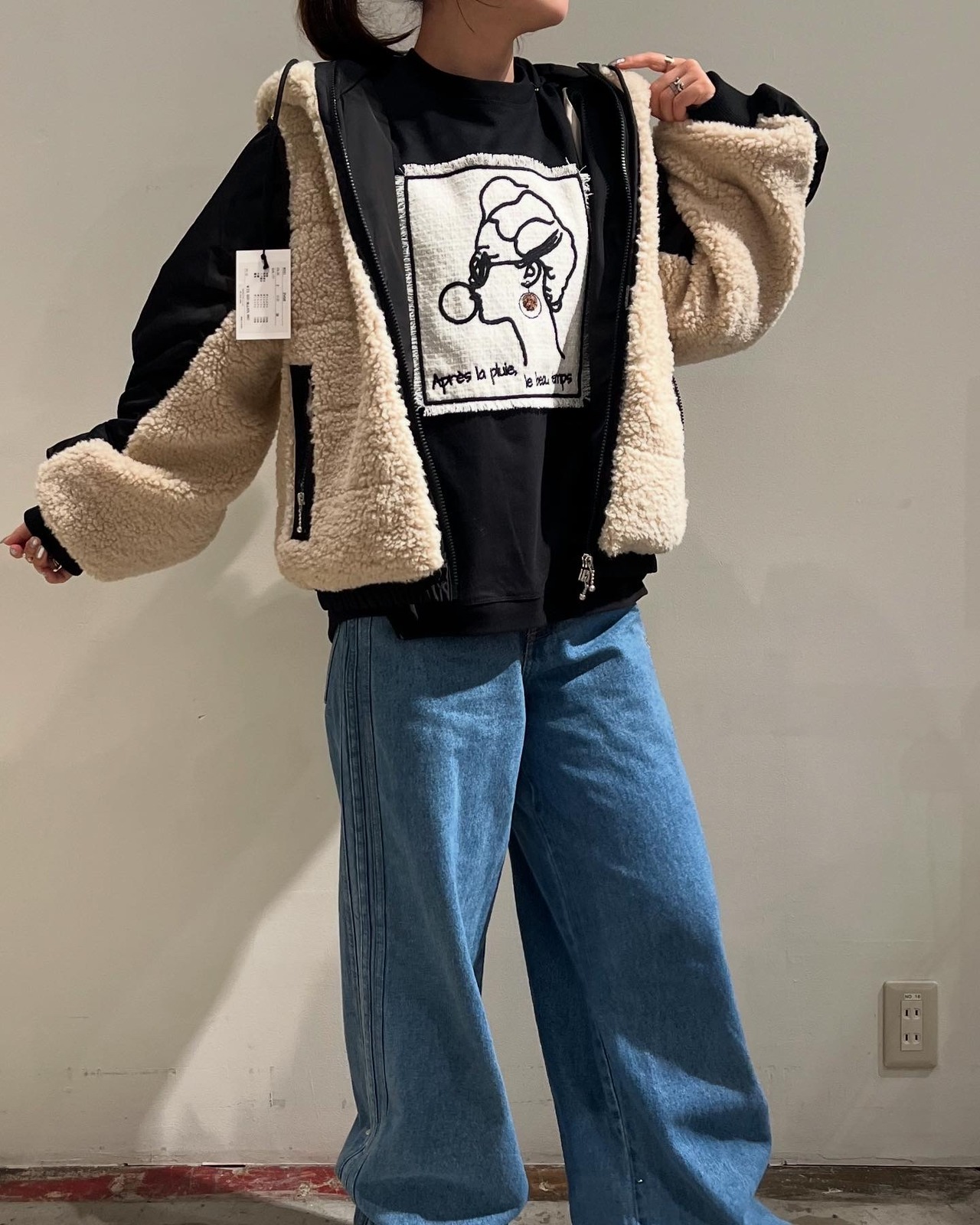 マリードール Maried'or 刺繍貼り付け脇タックドルマン袖クルー