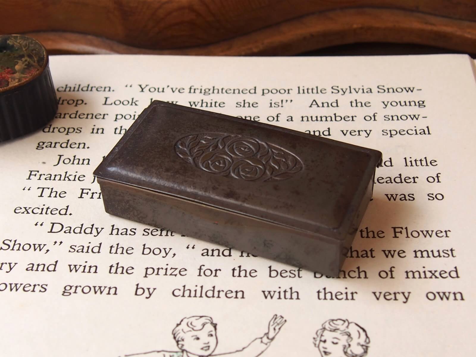 イギリスアンティーク　スタンプボックス　切手入れ