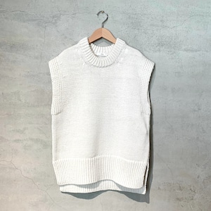 【ATON】COTTON LILY YARN CREWNECK VEST/KRAGSM0107