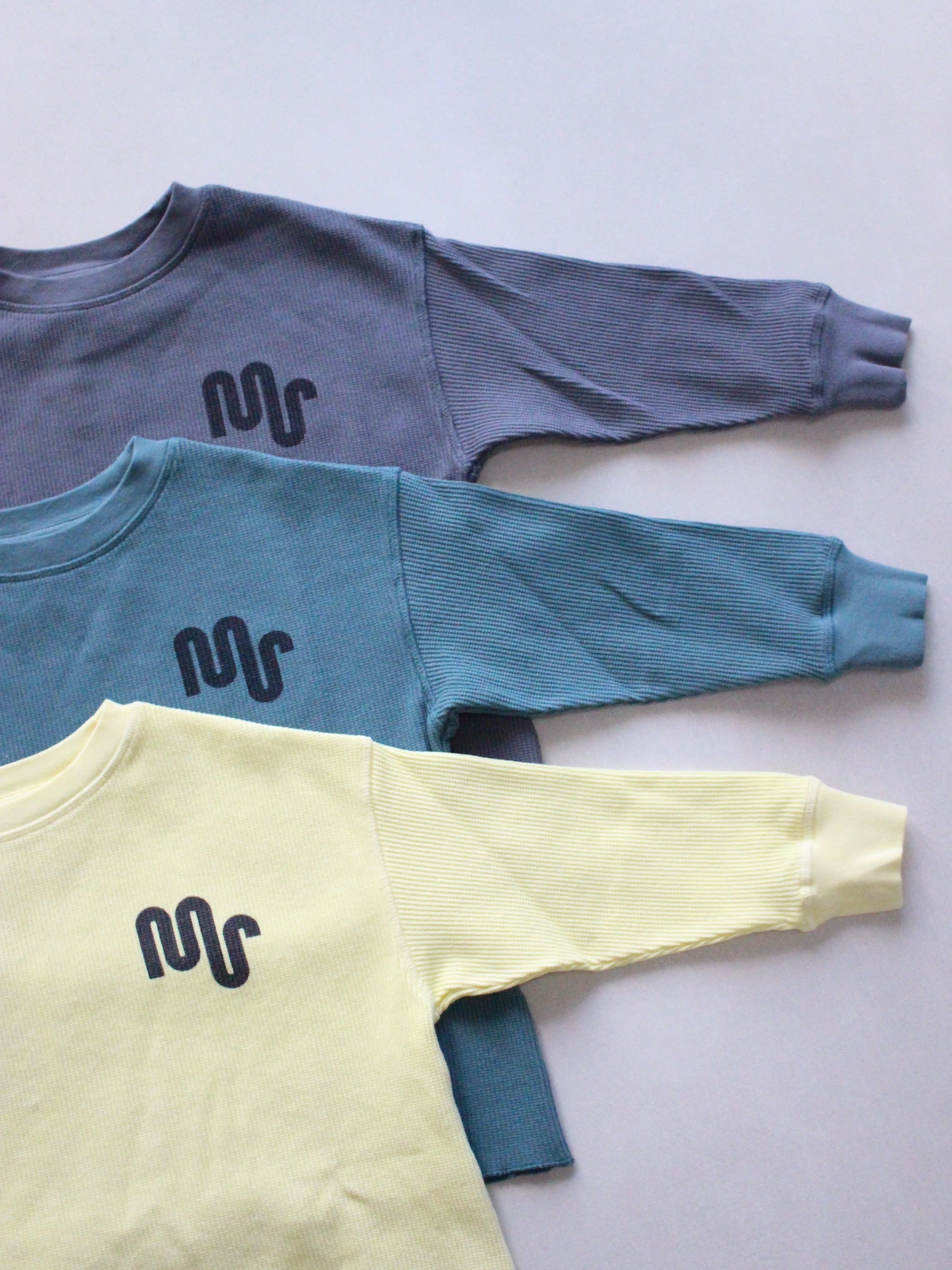 main story Waffle Tee - Pewter | RESONASON