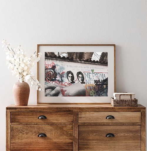 プラハのジョンレノンの壁 / ポスター 写真 建物 ヨーロッパ チェコ Lennon Wall ビートルズ