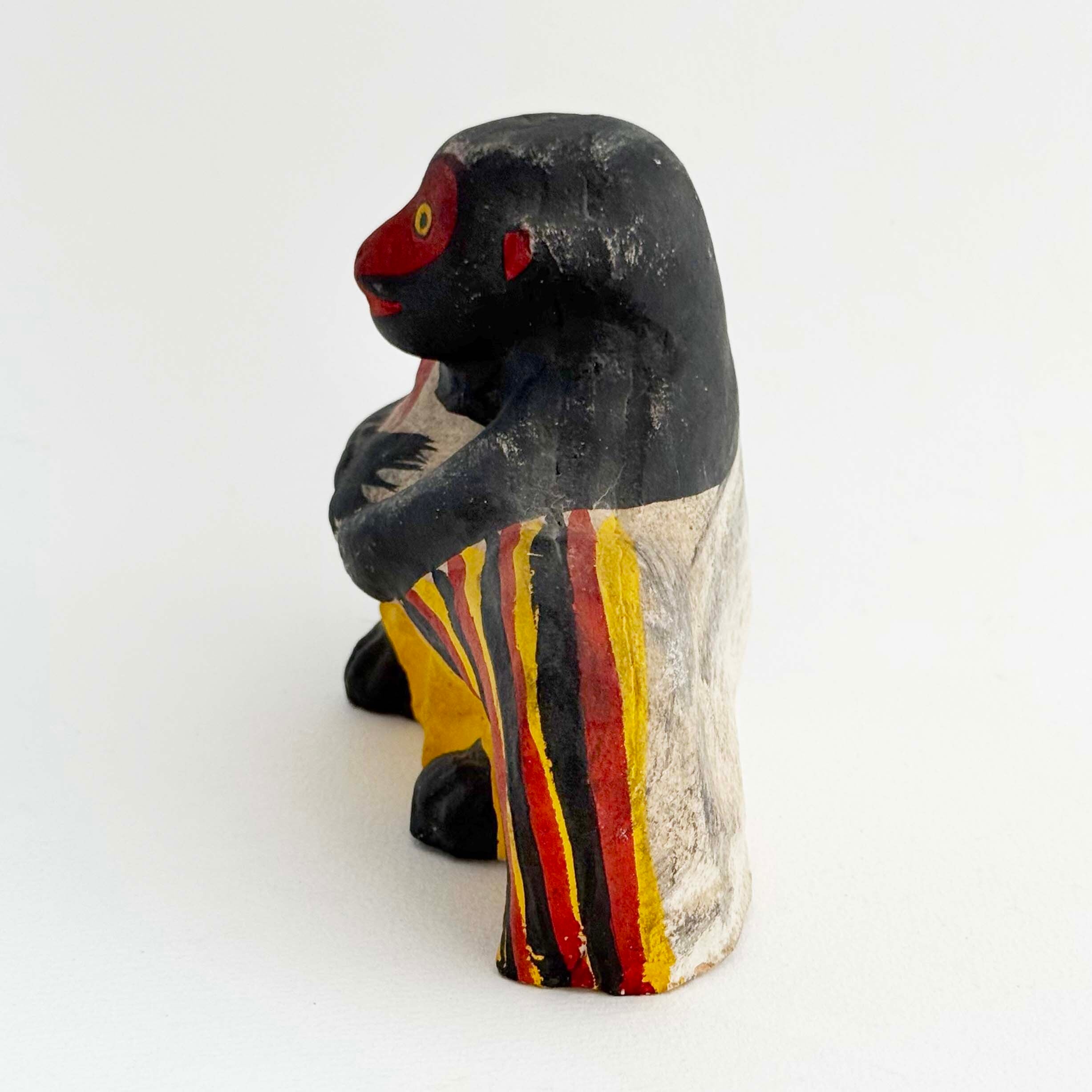 古賀人形 鶏抱き猿 | kokeshka