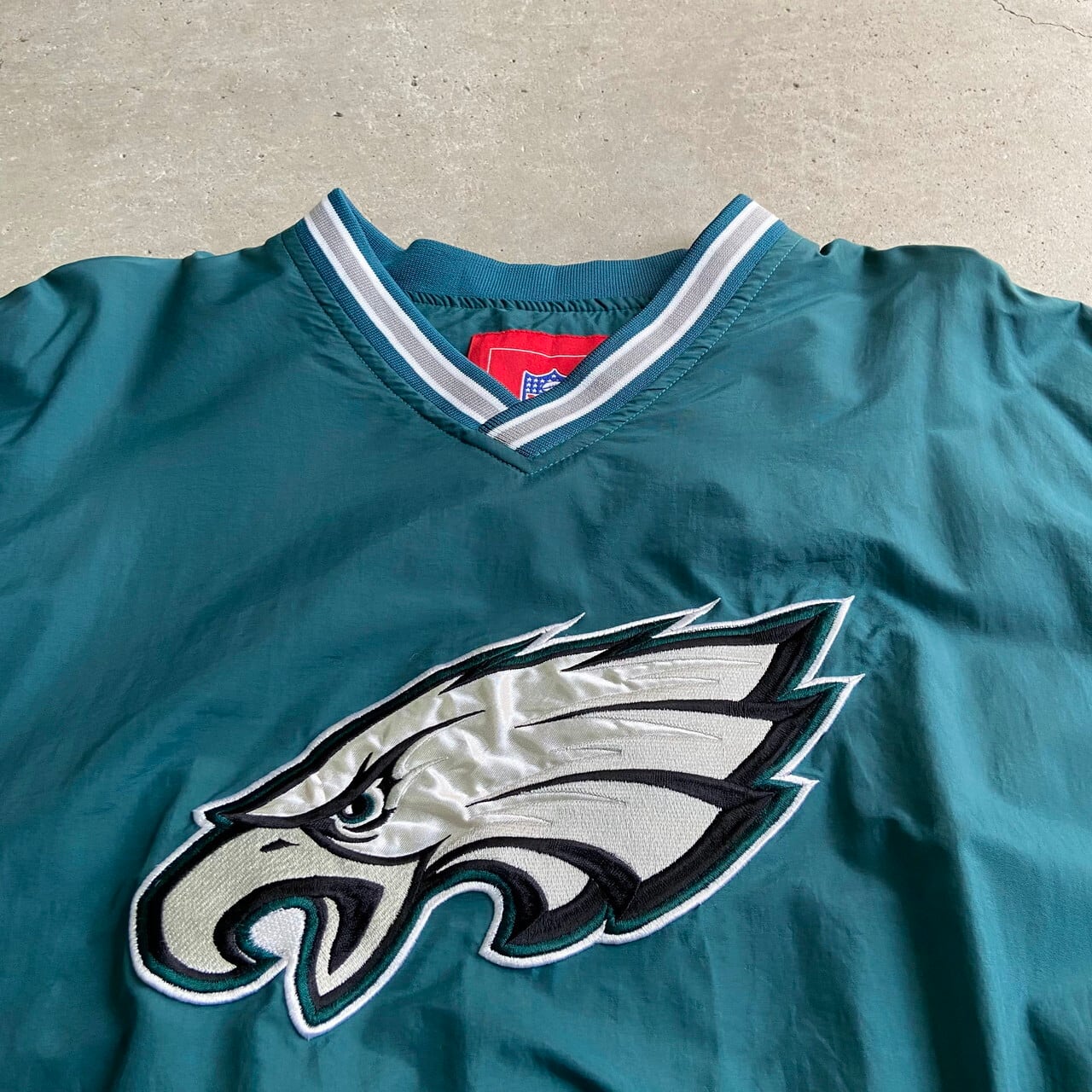 ラッセル Russell NFL PHILADELPHIA EAGLES フィラデルフィアイーグル Vネック ナイロンプルオーバー メンズXXL /eaa312615