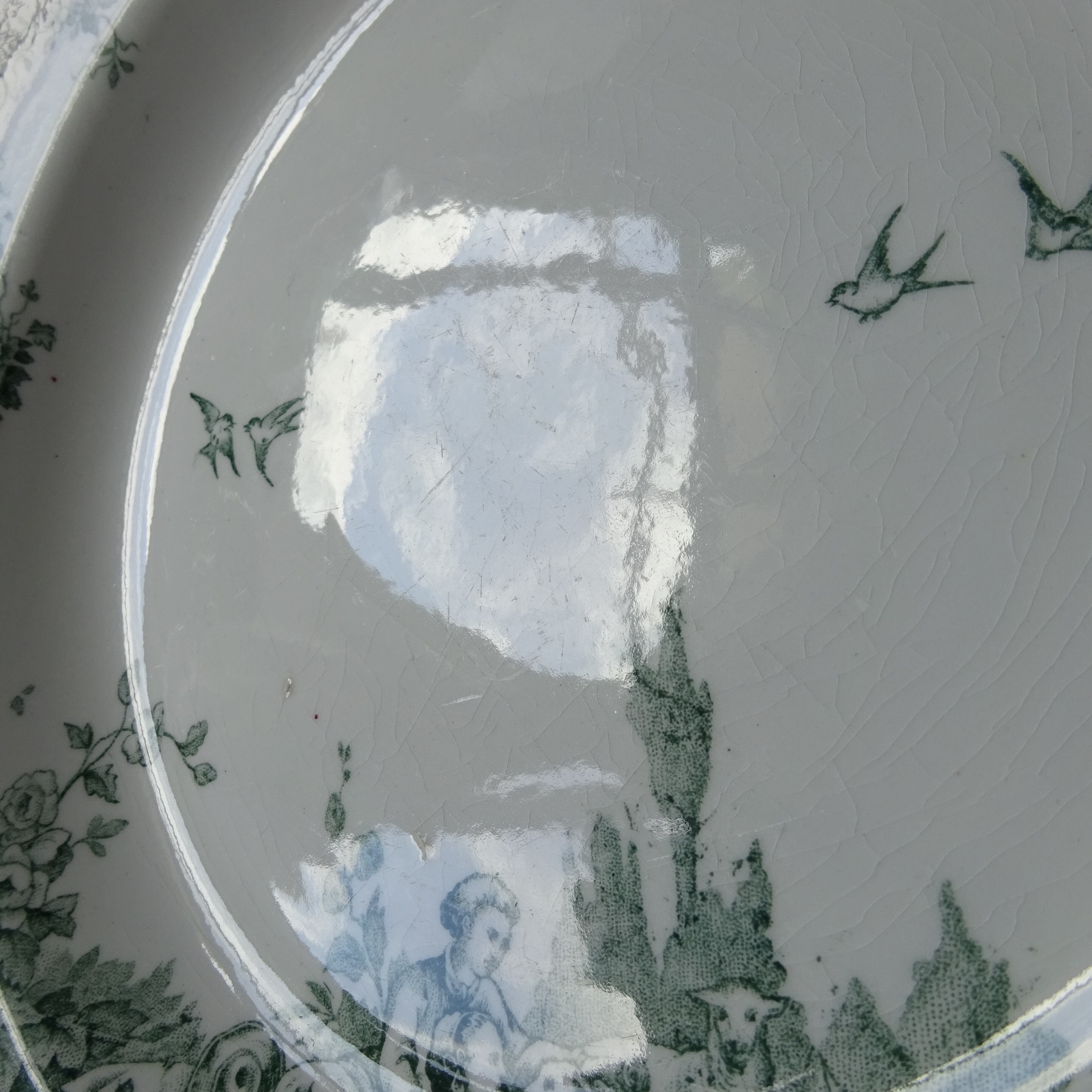 ☆TERRE de FER PORCELAINE OPAQUE DE GIEN modèle 《IDYLLE》 assiette demi creuse (C)