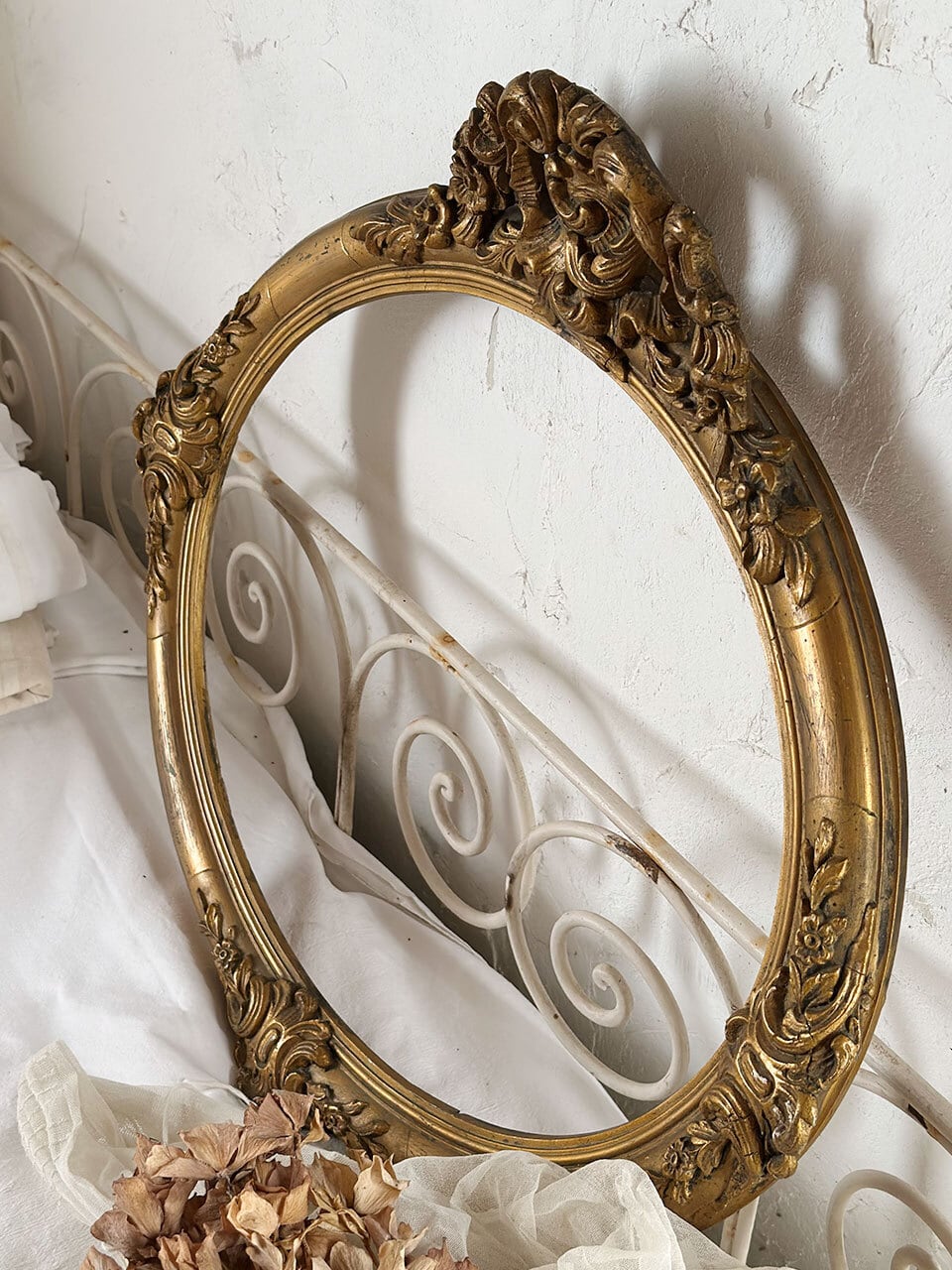 フランスアンティークフレーム素敵な オーバル　額　レア1900年　レース付き フランスアンティークフレーム素敵な オーバル 額 レア1900年 レース