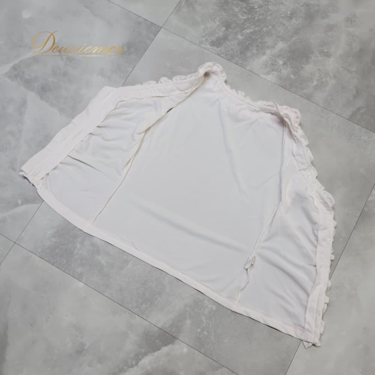 フラメンコ 衣装 ICHIOKU イチオク トップス ブラウス ピンク系 フリル ノースリーブ 袖なし 明るい シンプル かわいい 上品 ボタン 伸縮 ストレッチ ダンス衣装 イベント ステージ ボランテ 薄ピンク