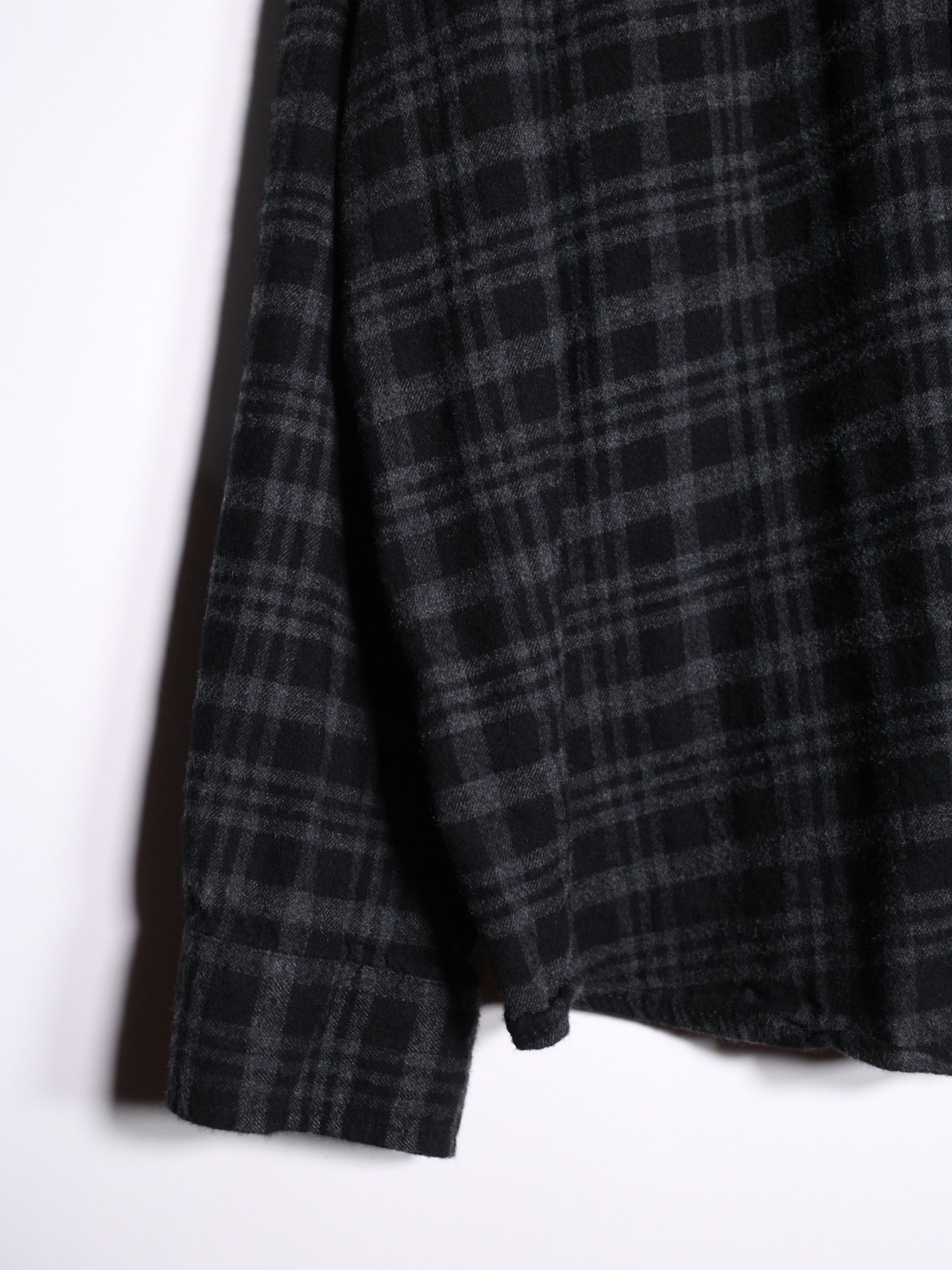 XXXL super over silhouette black check shirt - 10