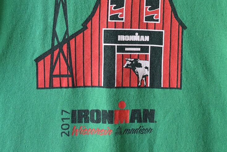 ギルダン アイアンマン ウィスコンシン トライアスロン Tシャツ メンズ 
