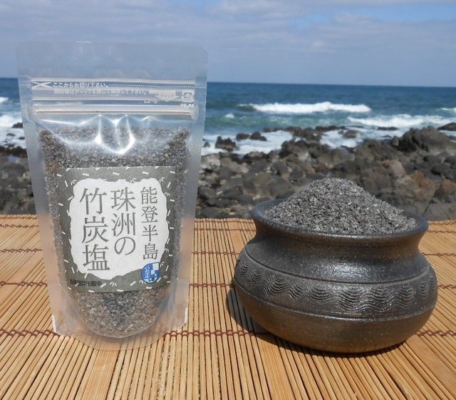 能登半島　珠洲の竹炭塩　100ｇ