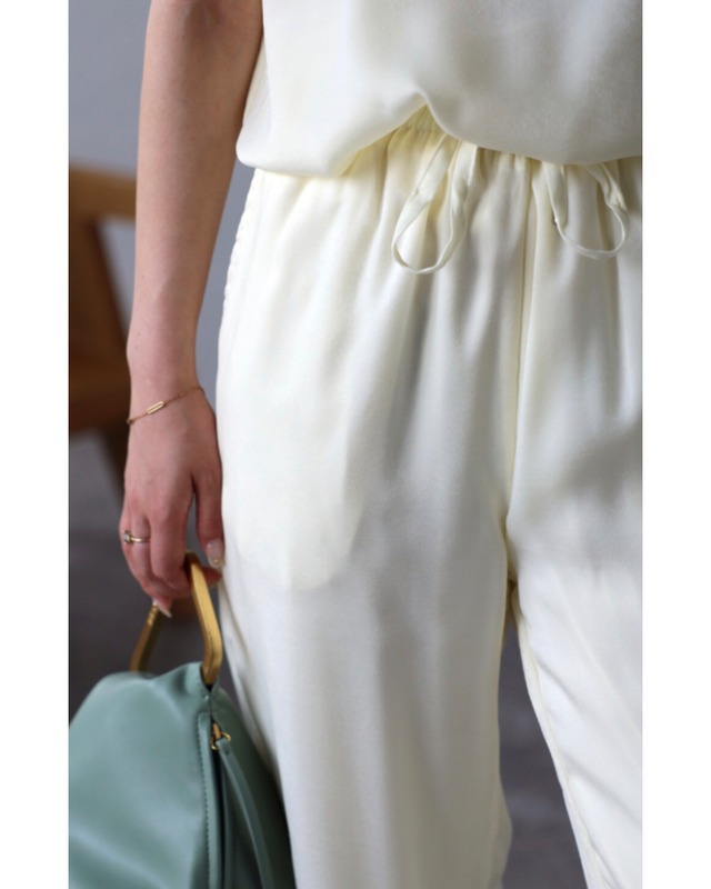 サテンジョガーパンツ